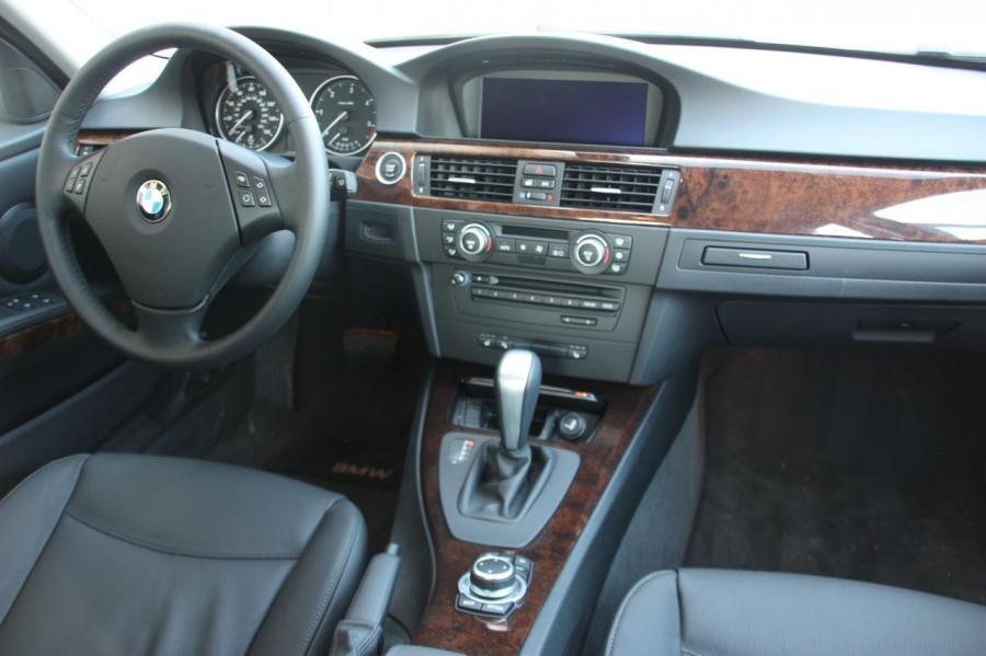  BMW 335d 2009 года  (фото 28 из 38)